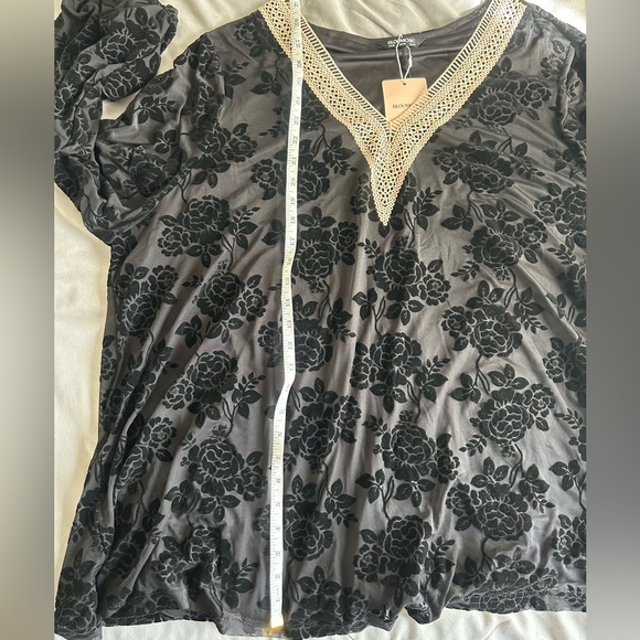 (NWT) Bloomchic - Black Floral Long Sleeve Top - Picture 9 of 9